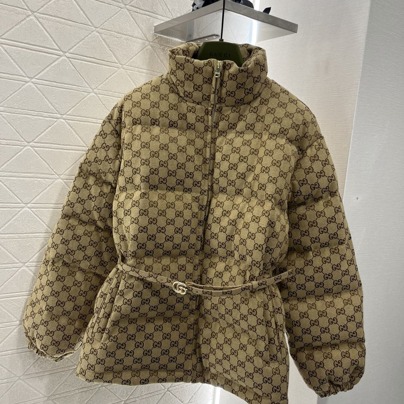 G*u*i down coat